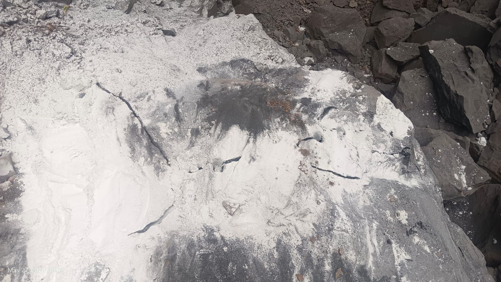 Chemical Hard Rock Cracking gallery 2